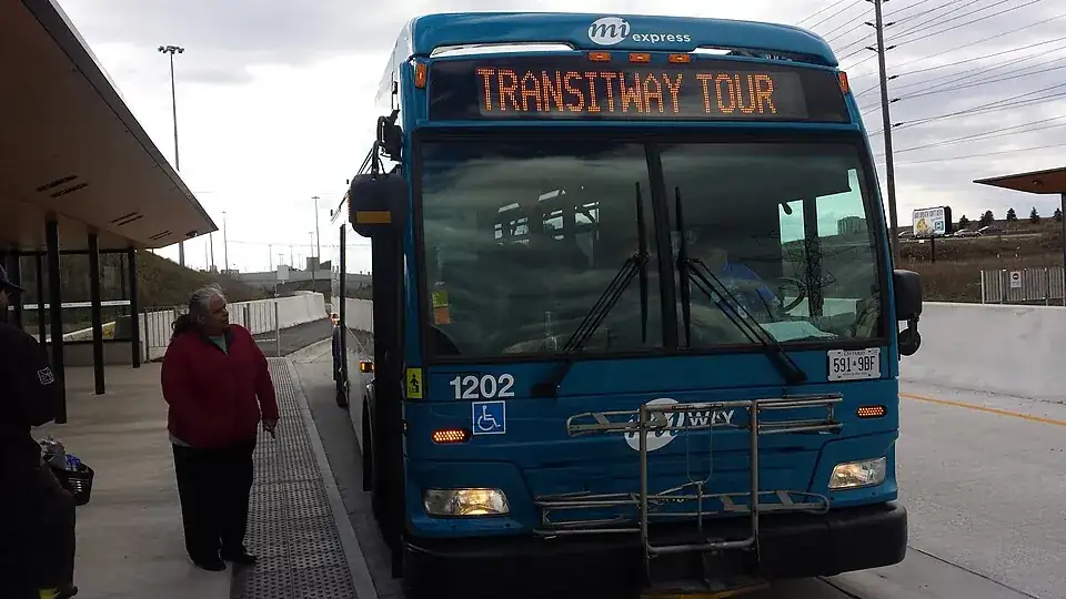 A MiWay bus, photographed in 2014